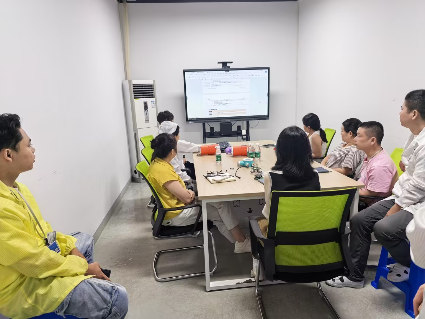 安帕爾公司重視一線(xiàn)員工技能提升----舉辦產(chǎn)品知識(shí)專(zhuān)項(xiàng)培訓(xùn)